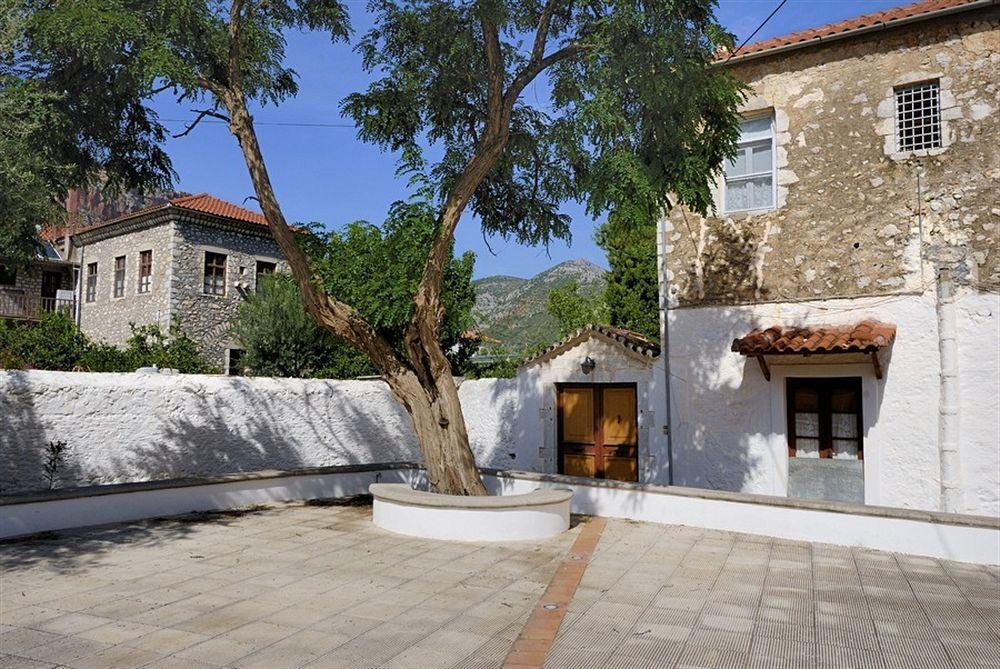 Byzantinon Hotel Leonidio Exterior photo
