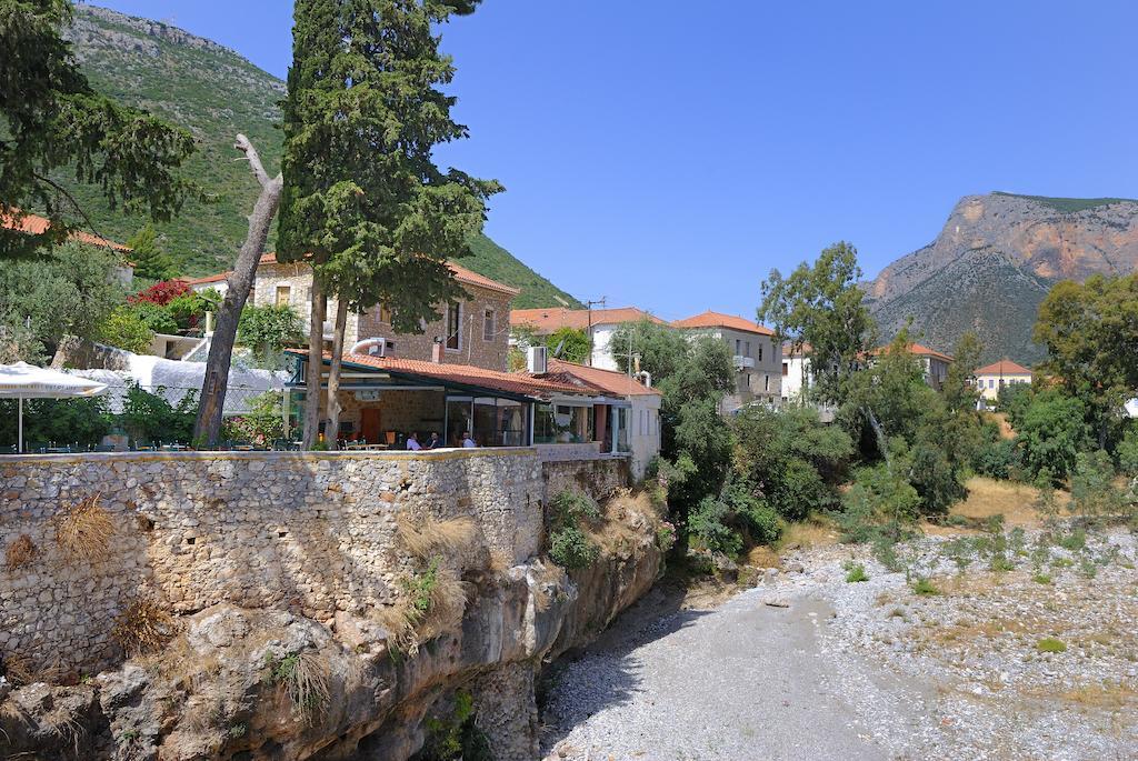 Byzantinon Hotel Leonidio Exterior photo